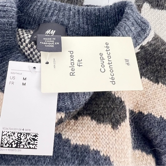 ❌SOLD❌ H&M Relaxed Fit Jacquard-knit Alpaca Wool Blend Crewneck Sweater - Picture 4 of 5